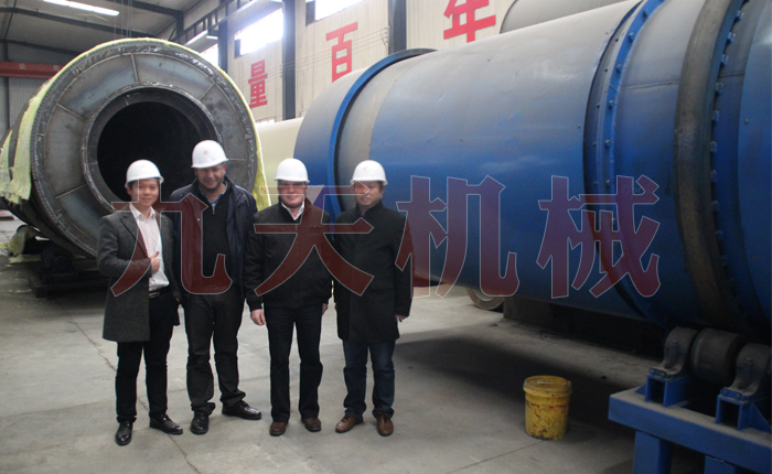 青贮饲料烘干机考察图